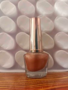 ROSE GOLD NAIL POLISH