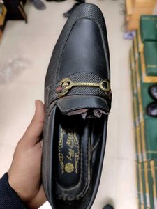 Stylish TaN/Black Loafers(Size-41,42,)