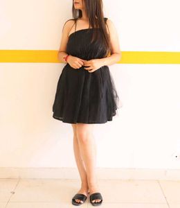 The PERFECT BLACK DRESS YOU NEED!
