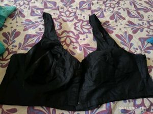 42 size front hook  Comfortable Black Bra