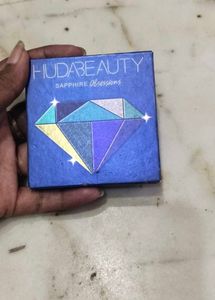Huda Beauty Sapphire Obsessions