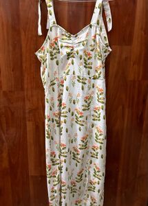 Sweetheart Neckline Tie-up Front Slit Floral Dress