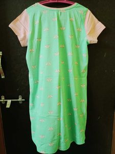 🎠Cute Pink And green Short Nightdress☘️
