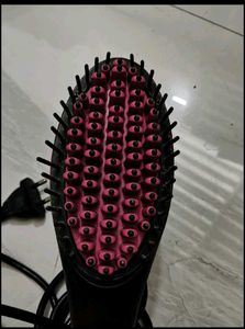 Straight Artifact Ceramic Hair Straightening Brush