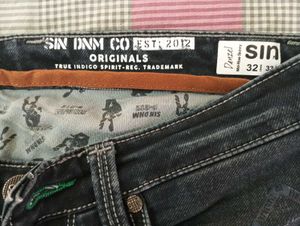 DARK WASH DENIM JEANS