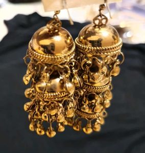 Vintage Gold Jhumka Earrings