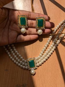Green Pearl Choker