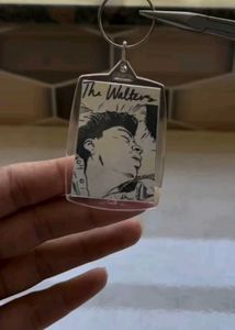FAVOURITE ARTIST/ALBUM KEYCHAIN