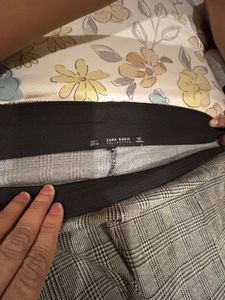 ZARA Plaid/checks Trousers - Stylish &amp; Comfortable