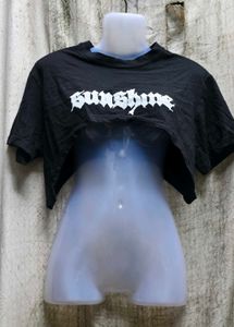 8248. Sunshine Graphic Crop Top
