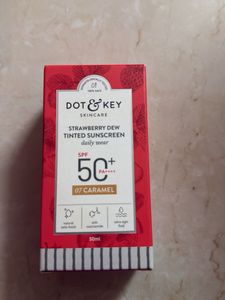 Dot & Key Sunscreen SPF 50