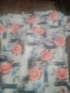 Floral Print Short Sleeve Top