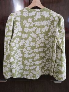 Floral Green Top
