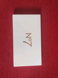 No 7 Eye Shadow And Highlighter Palette