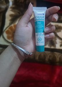 Pilgrim serum ,Plum Sunscreen, Venusia Moisturize