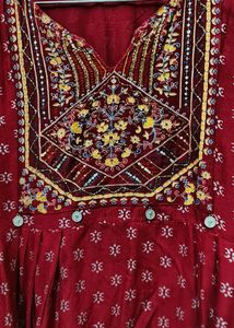 Beautiful Nyara Cut Kurti With 4 side Border Dupat