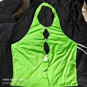 26137. Green Halter Top