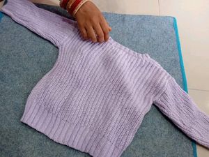 Beautifull Sweater With Flower Designs