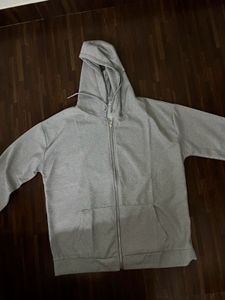 gray zip up hoodie