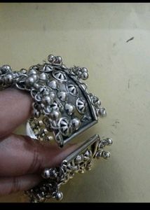 Oxidized Hand Cuff
