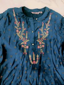 Avaasa Silk Anarkali Kurty