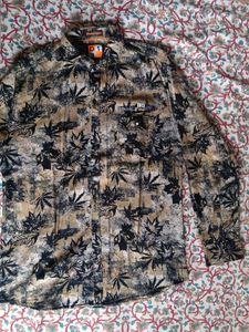 Abstract Leaf Print Button-Down