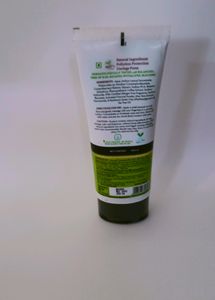 Mamaearth Charcoal Facewash