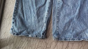 Ripped Denim Baggy Jeans