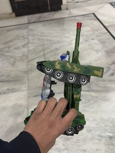 Tranformer Robot Tanker 🚀