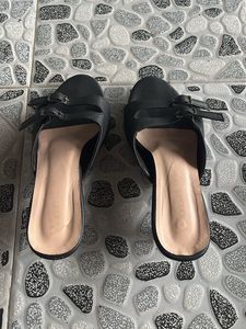 Black Mini Heel