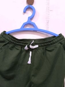 Green Yoga Pants