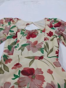 Multicolour Floral Sweetheart Neck Peplum Top