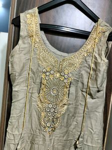 Patiala Suit Set With Dupatta (Sleeveless)