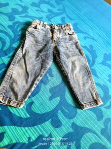 4 Branded Jeans