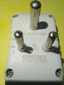 A 3 Pin Socket