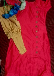 Straight Kurti with Golden Leggins
