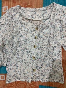 Floral Print Puff Sleeve Top