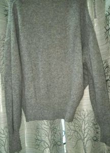 Grey Knited Pullover