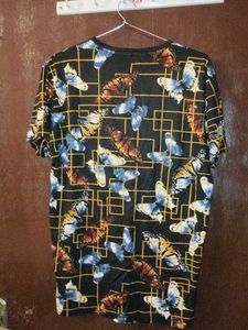 Butterfly Print T-Shirt 👕