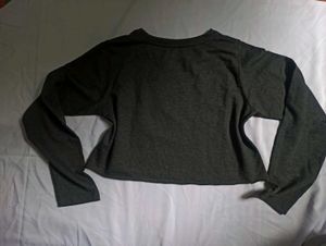 Black crop top
