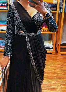 🖤🖤CELEBRITY BLACK READY TO WEAR SAREE 🖤🖤