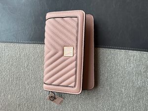 🌟🌟VS Wristlet Wallet