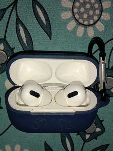Earpods With Cover