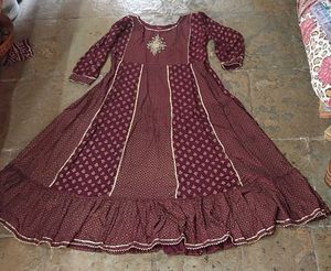 Maroon Golden Printed Ethnic Kurti