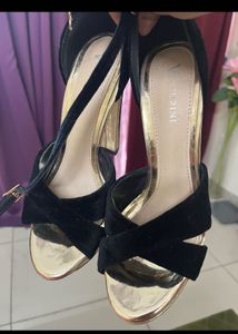 Black &amp; Gold Heels