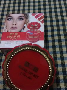 ADS Makeup Kit