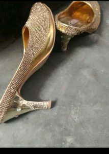Golden pencil Heels