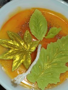 Leaf /Weed Lover Candle