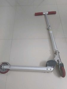 Razor Scooter - Fun Ride!