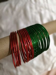 2 Metal Bangles Set